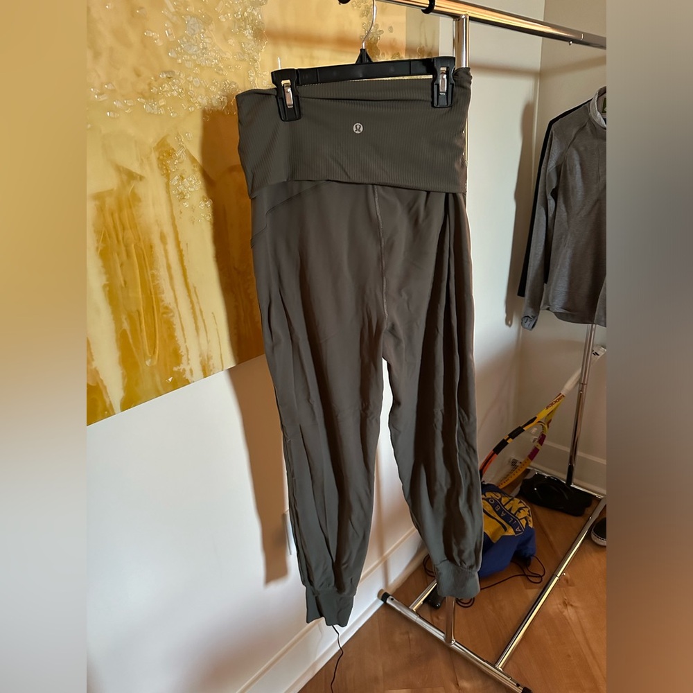 Lululemon sweat pants